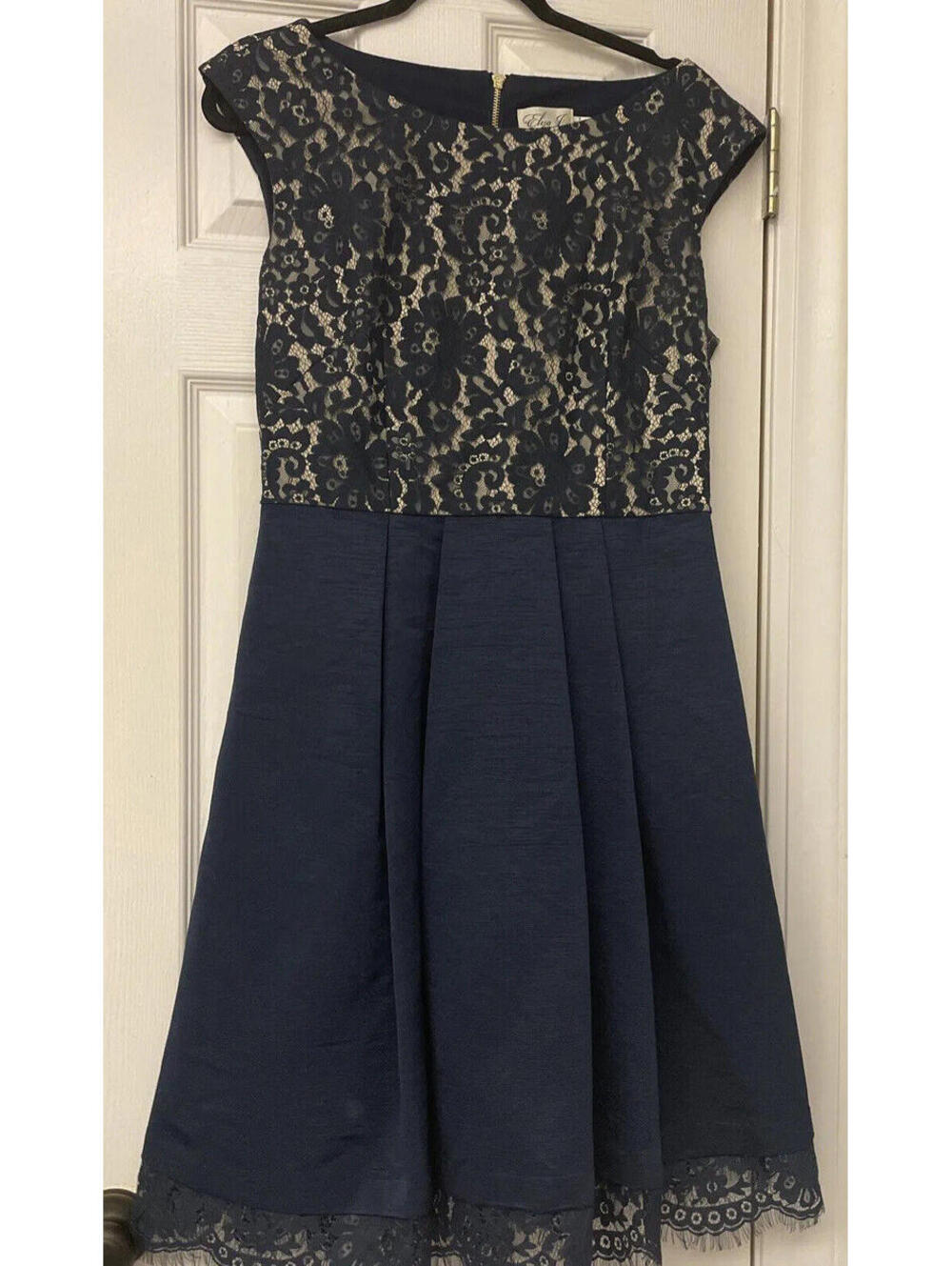 Women's Sz 8 Eliza J Cocktail Dress Navy Lace Elegant Cocktail Dress. Sweet